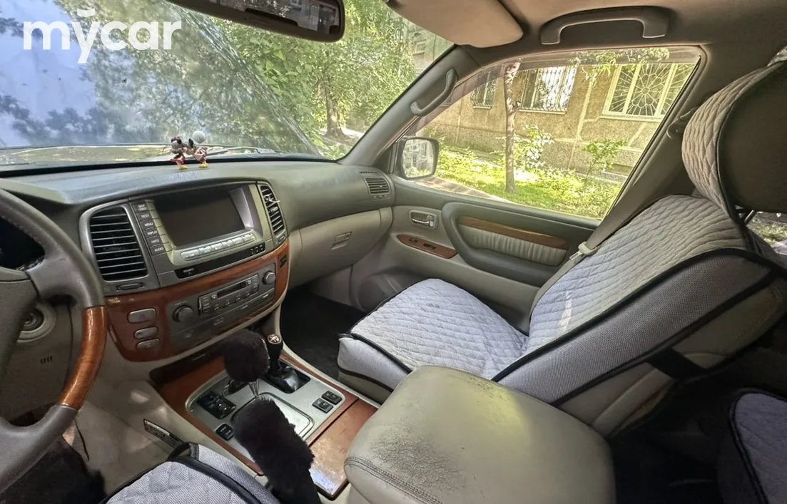 Lexus LX 2004