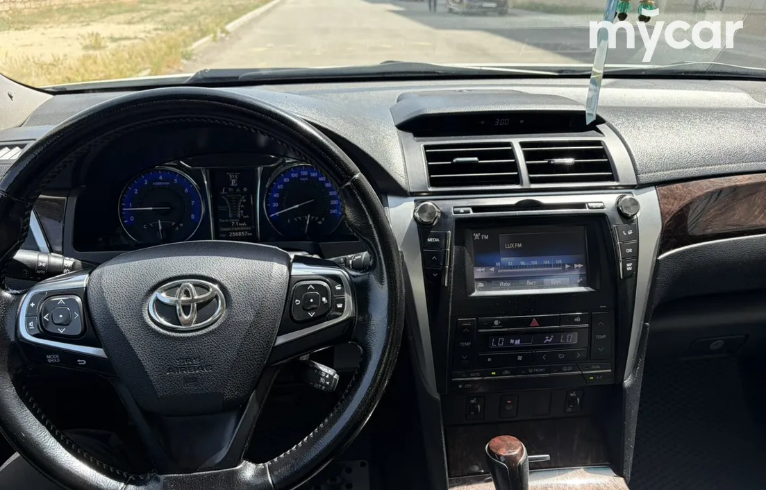 Toyota Camry 2015
