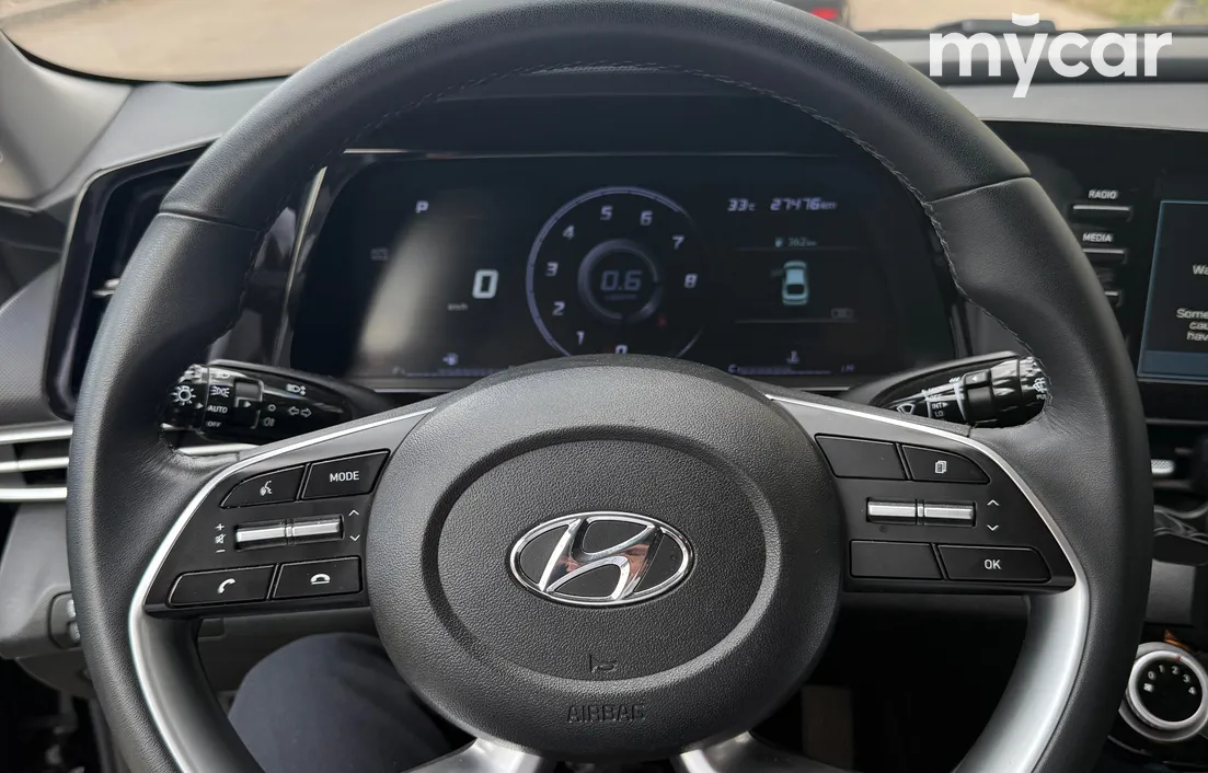 Hyundai Elantra 2023