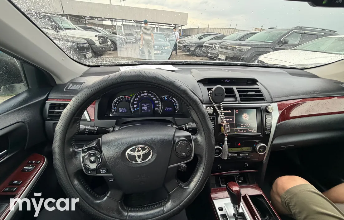 Toyota Camry 2012