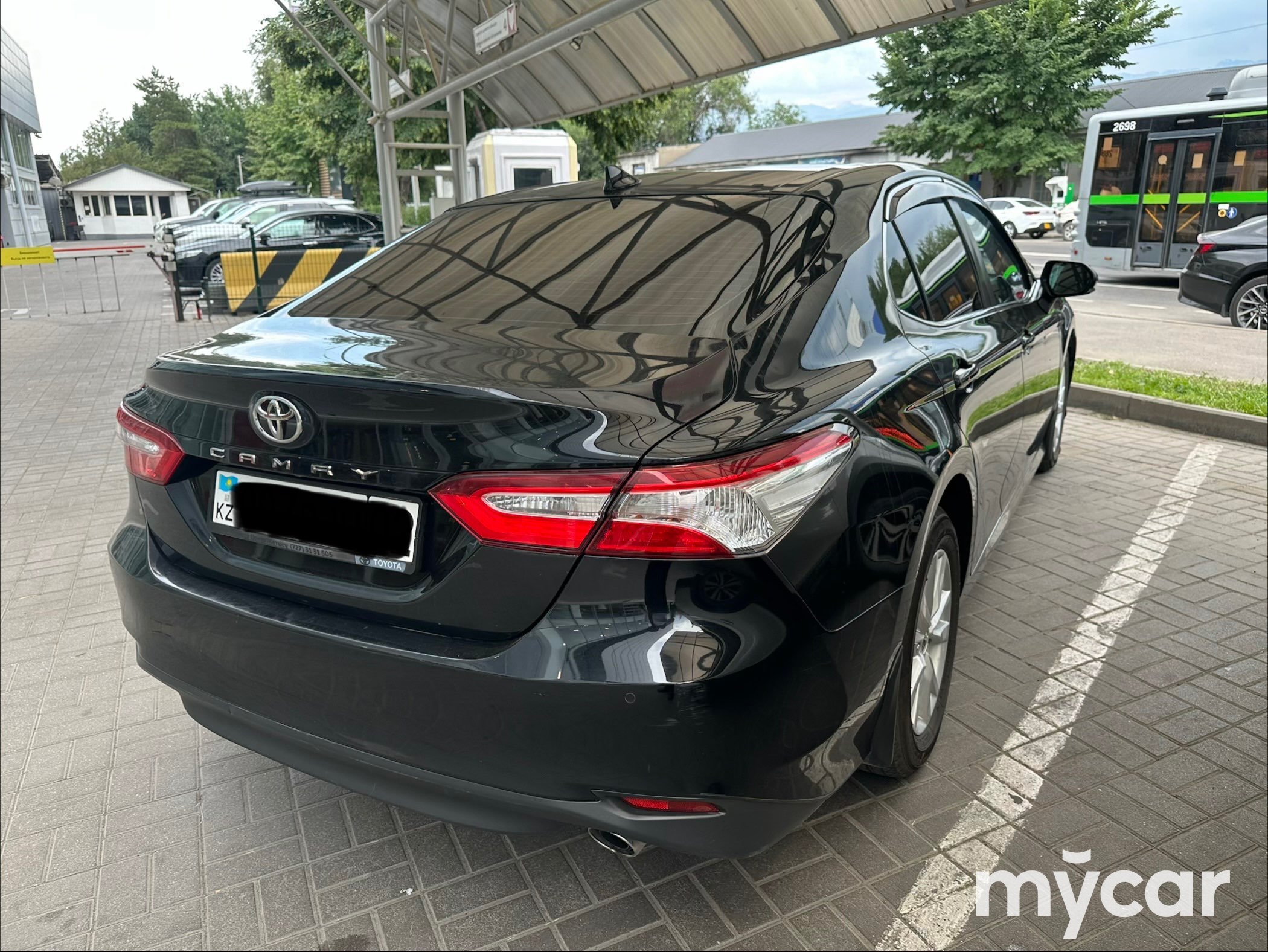 Toyota Camry 2019
