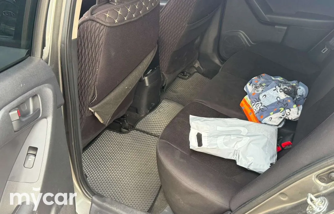 Kia Cerato 2012