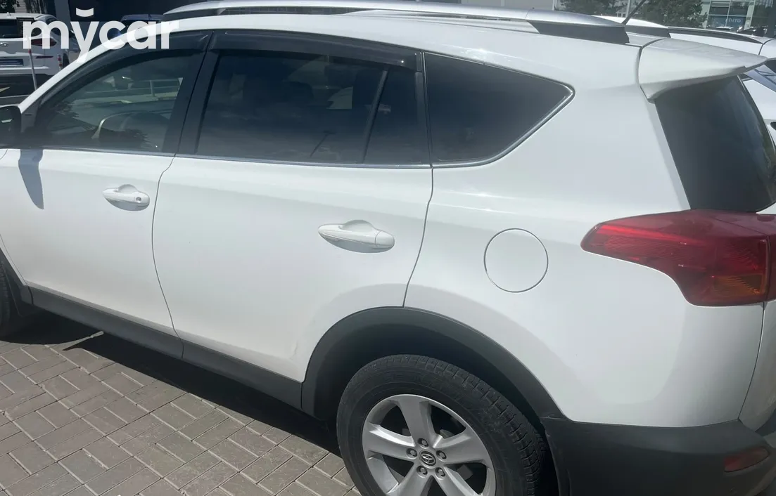 Toyota RAV4 2015