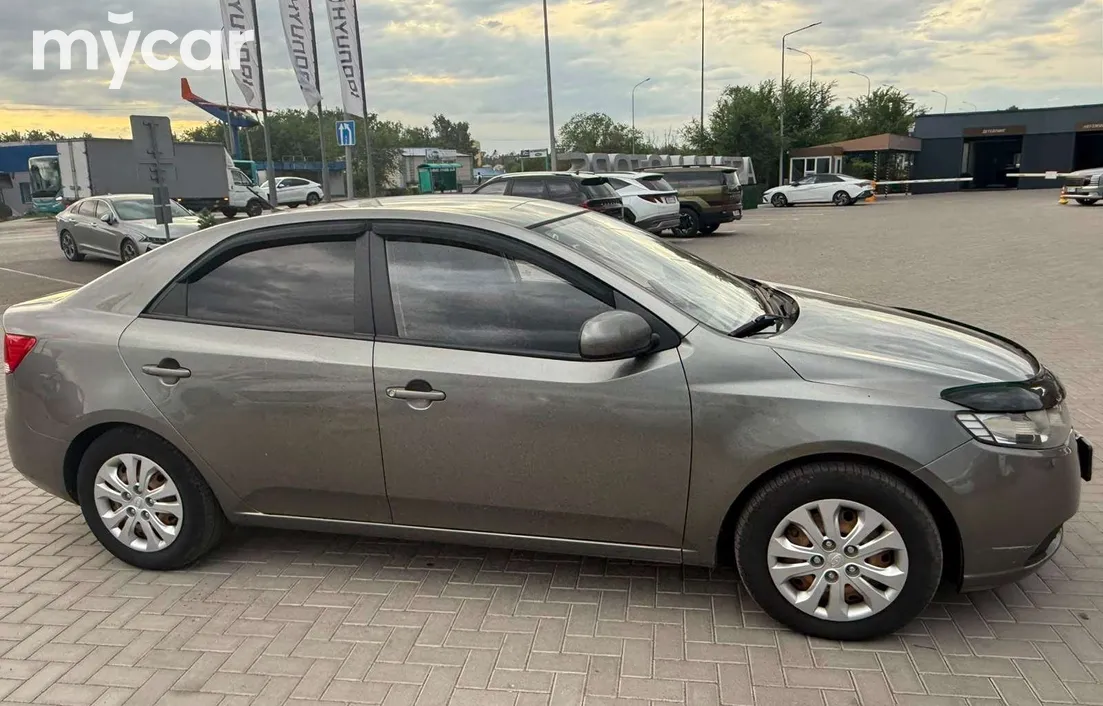 Kia Cerato 2012