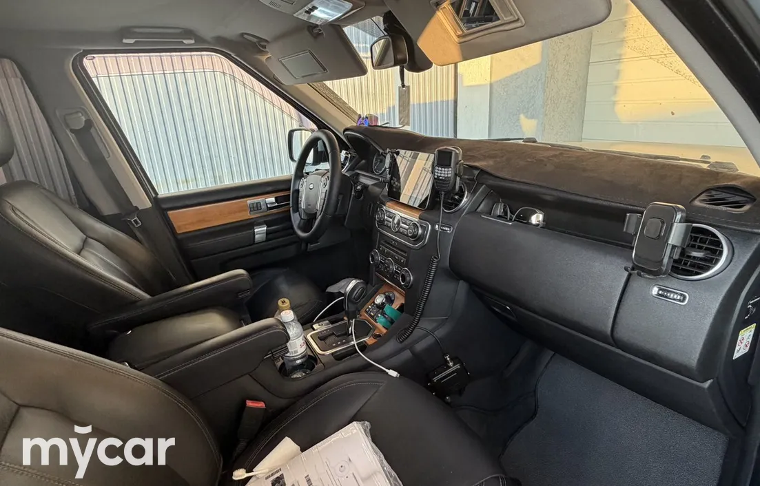 Land Rover Discovery 2011