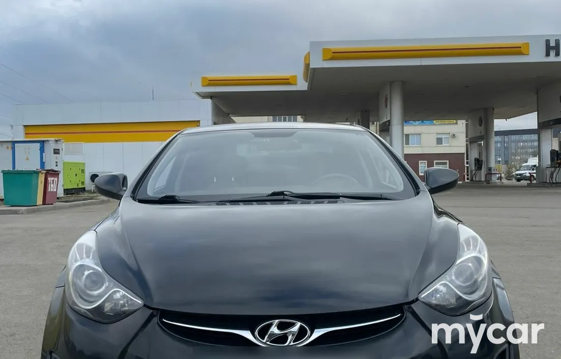 Hyundai Elantra 2013