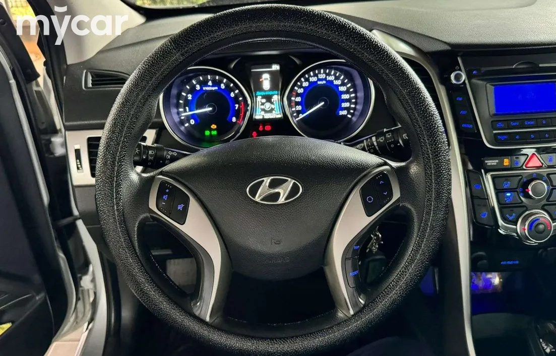 Hyundai i30 2014