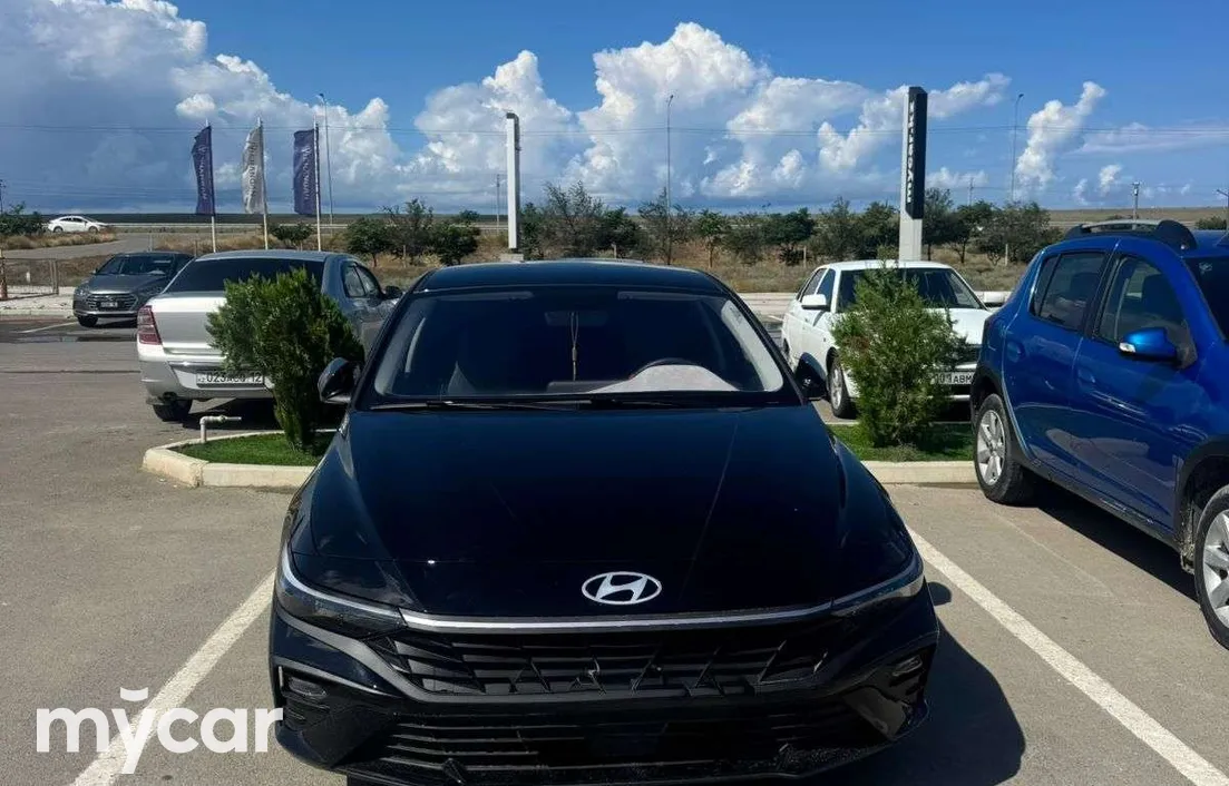 Hyundai Elantra 2025