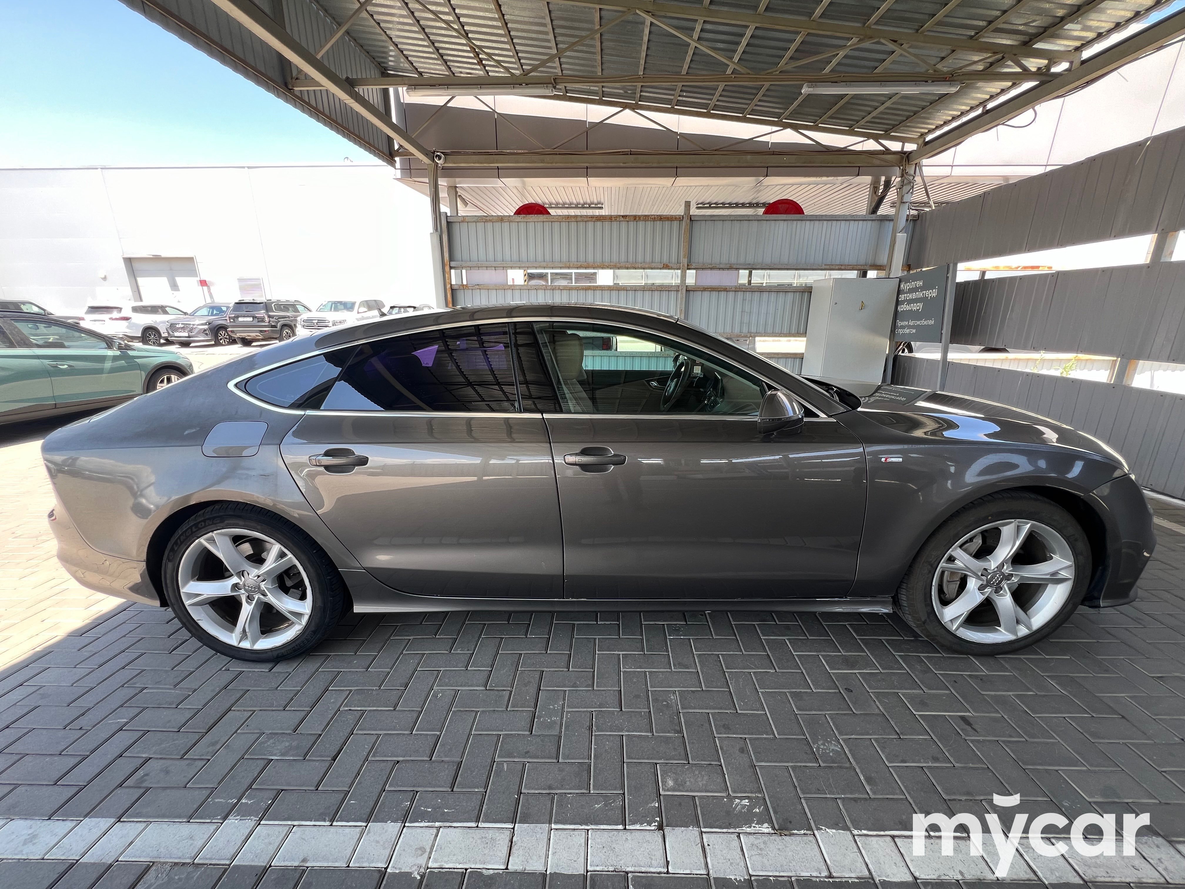 Audi A7 2011
