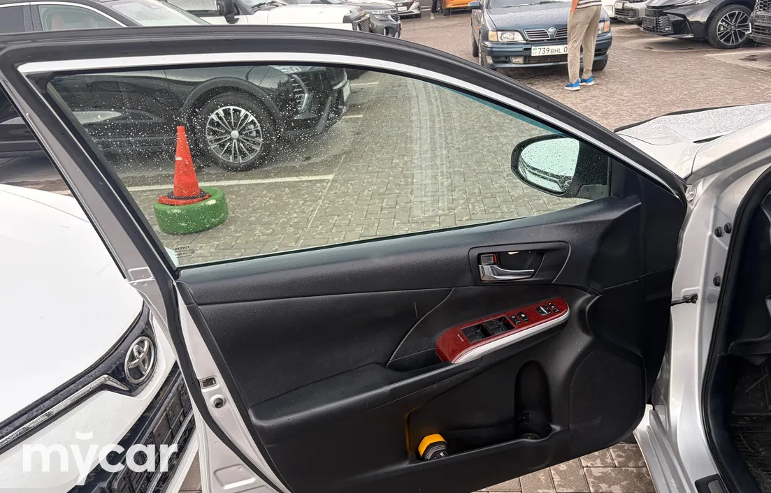 Toyota Camry 2012