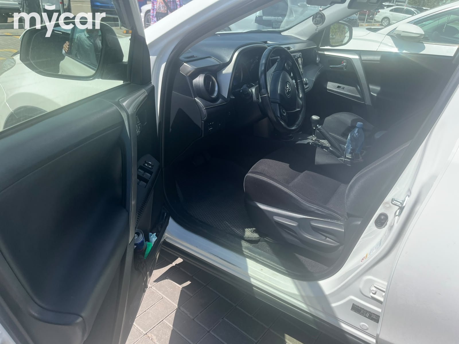 Toyota RAV4 2015