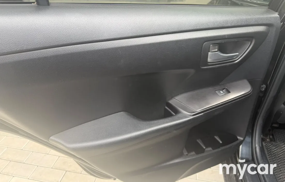 Toyota Camry 2015