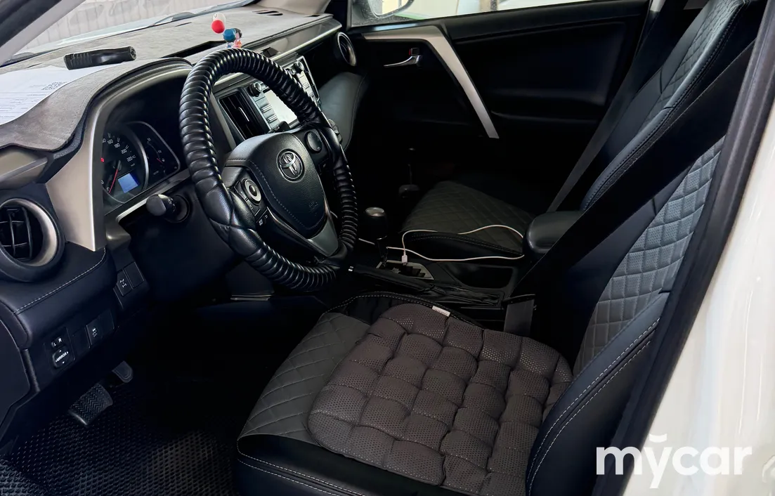 Toyota RAV4 2013