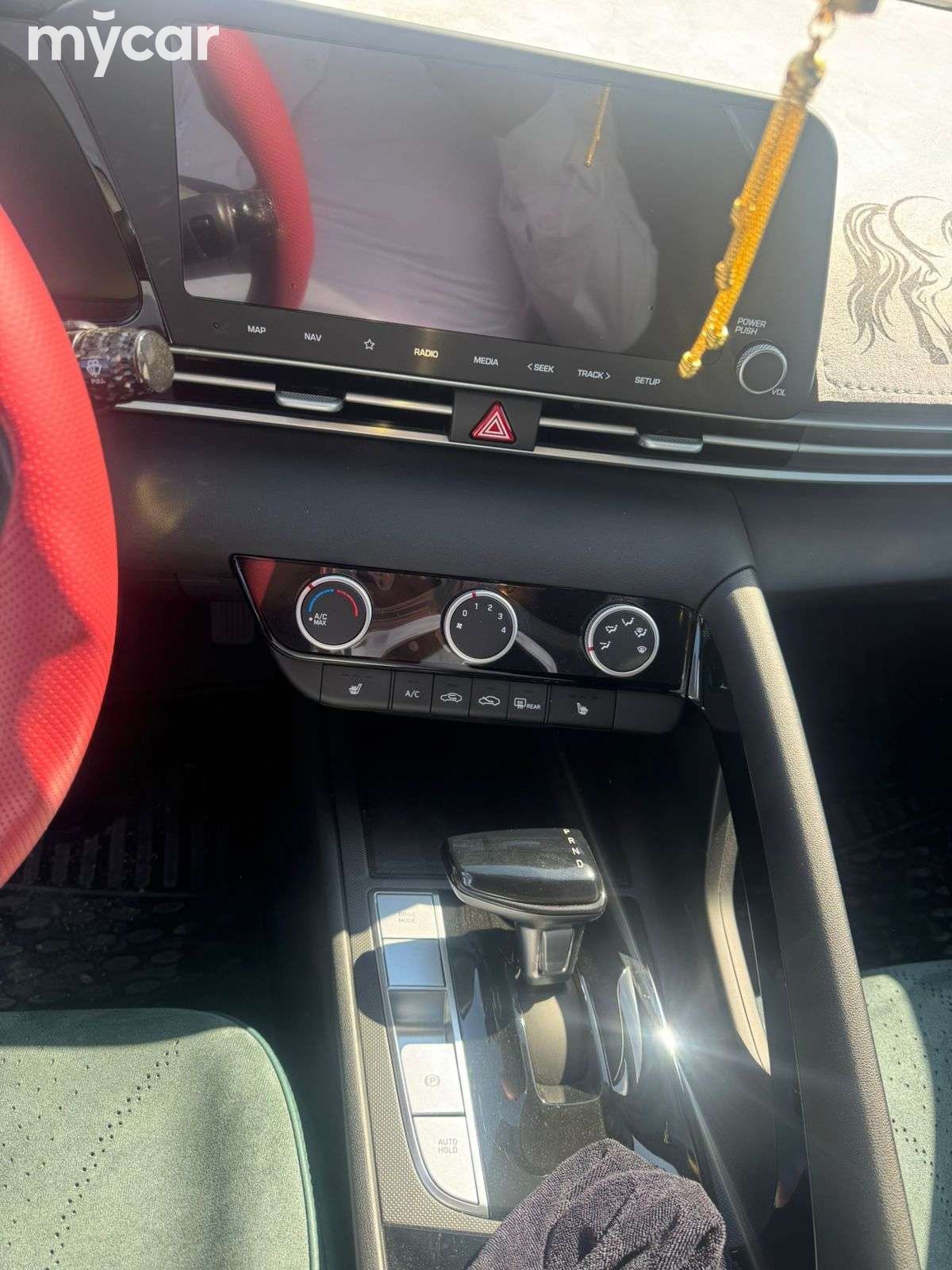 Hyundai Elantra 2025