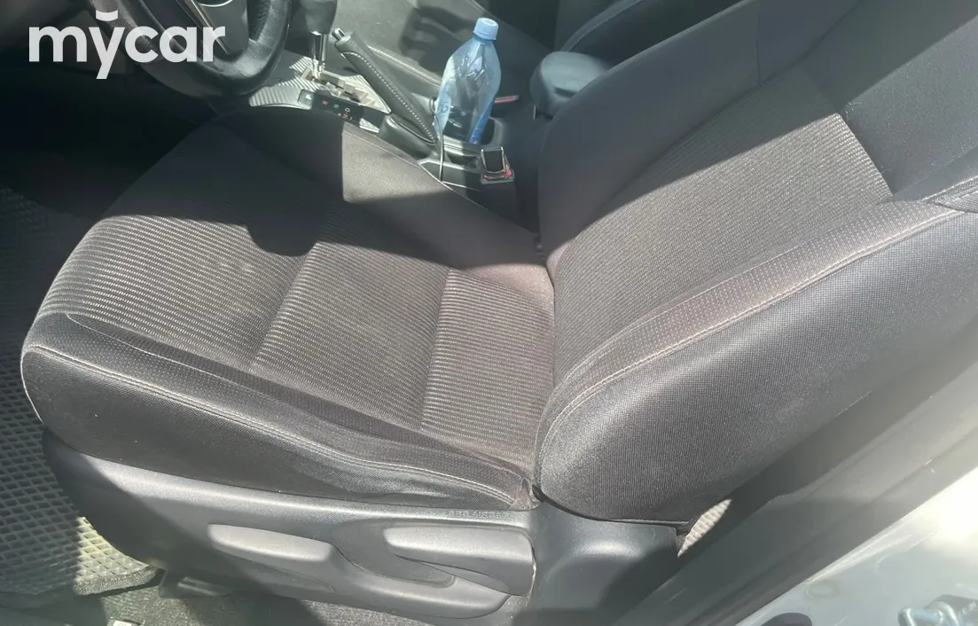 Toyota RAV4 2015
