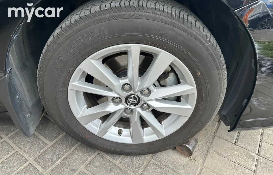 Toyota Camry 2019