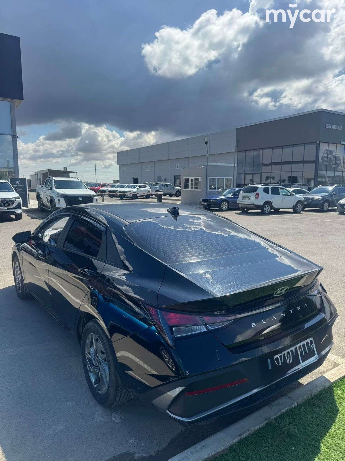 Hyundai Elantra 2025