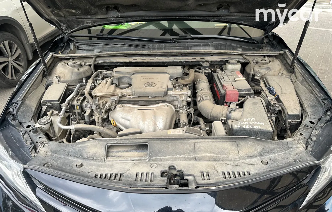 Toyota Camry 2019
