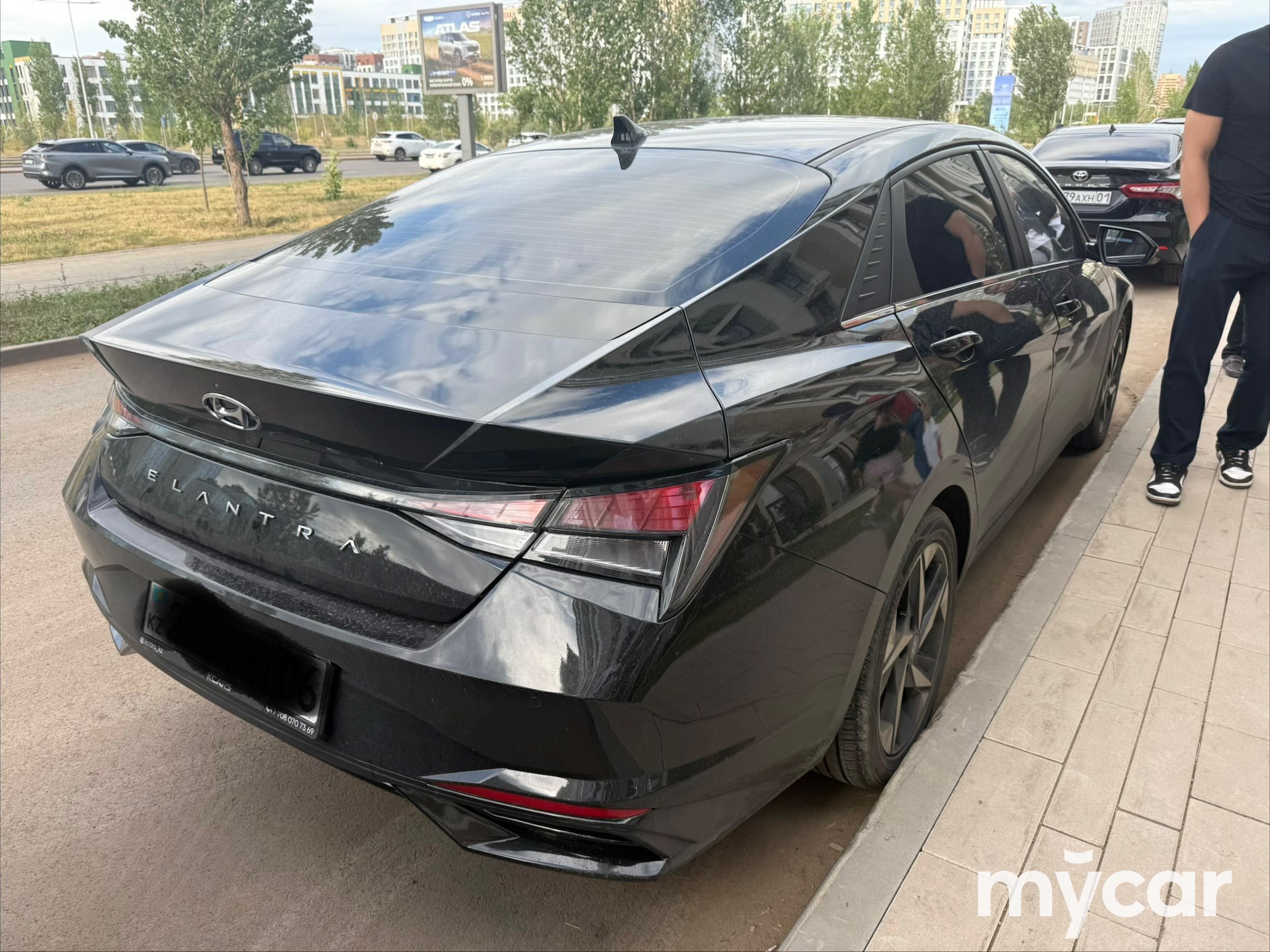 Hyundai Elantra 2023