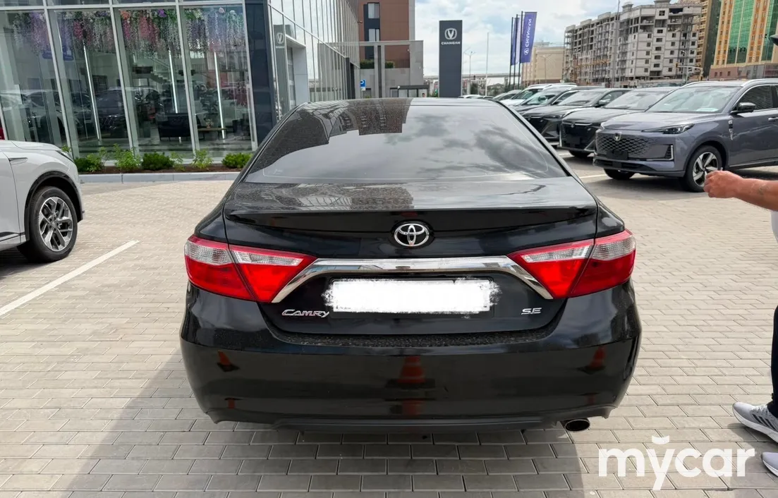 Toyota Camry 2015