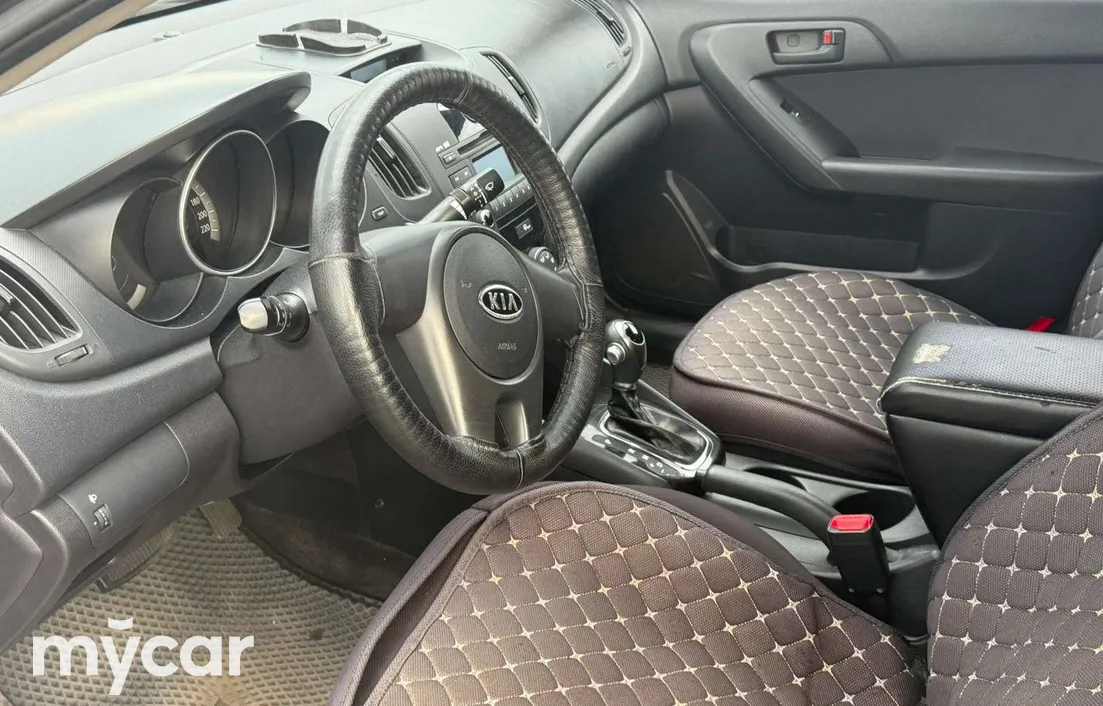 Kia Cerato 2012