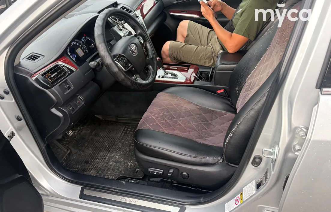 Toyota Camry 2012