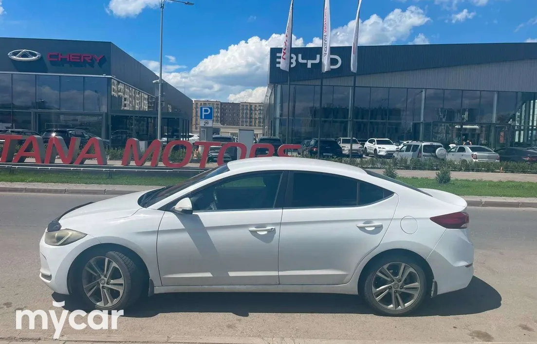 Hyundai Elantra 2018