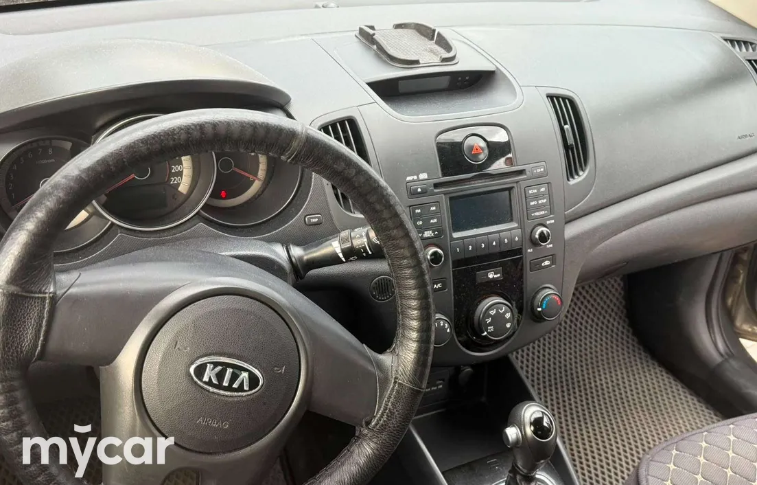Kia Cerato 2012