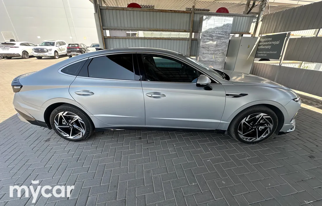 Hyundai Sonata 2024