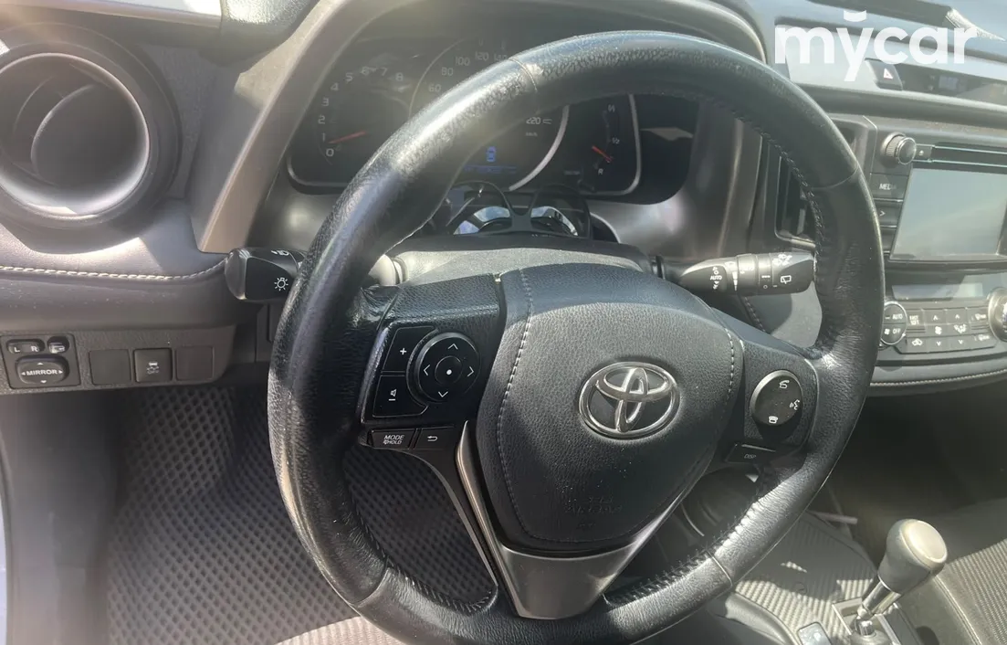 Toyota RAV4 2015