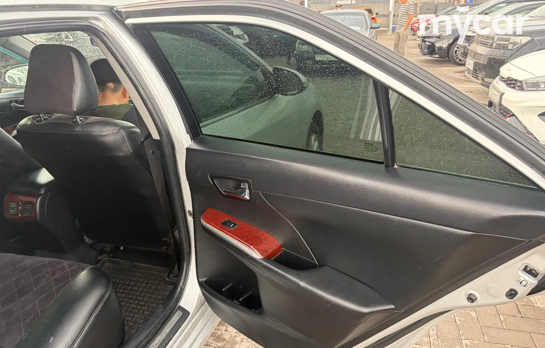 Toyota Camry 2012