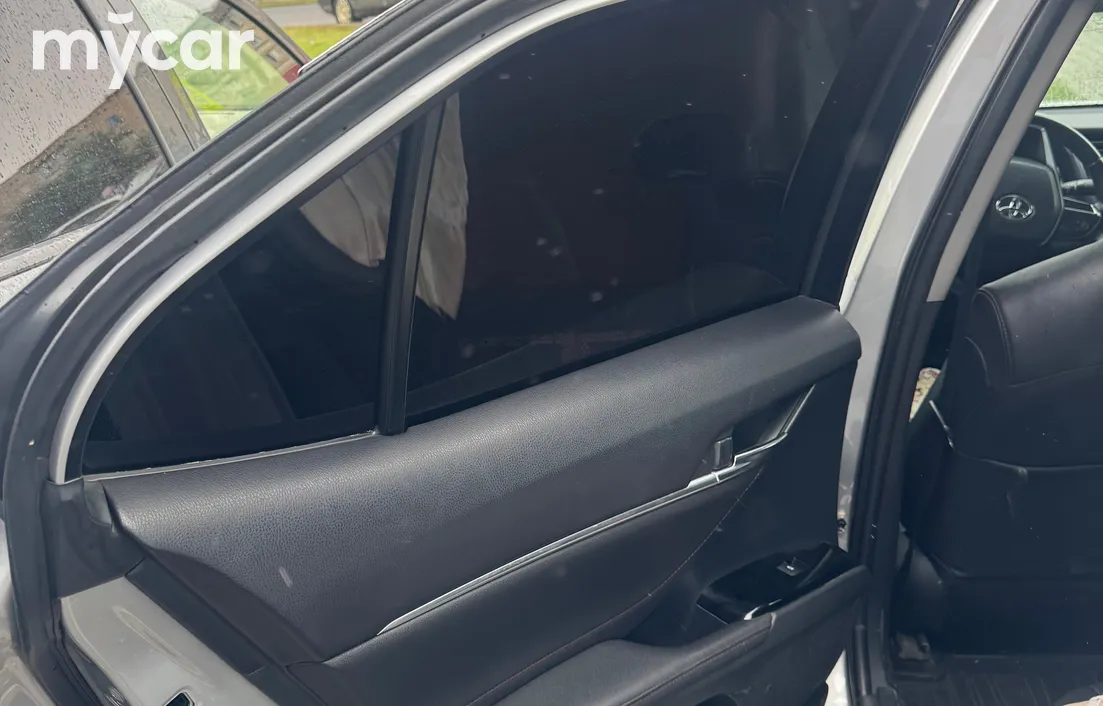 Toyota Camry 2018