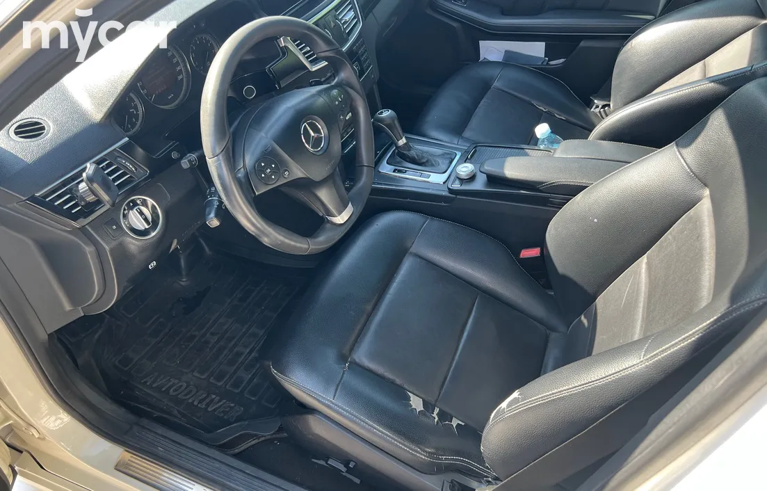 Mercedes-Benz E-Класс 2010