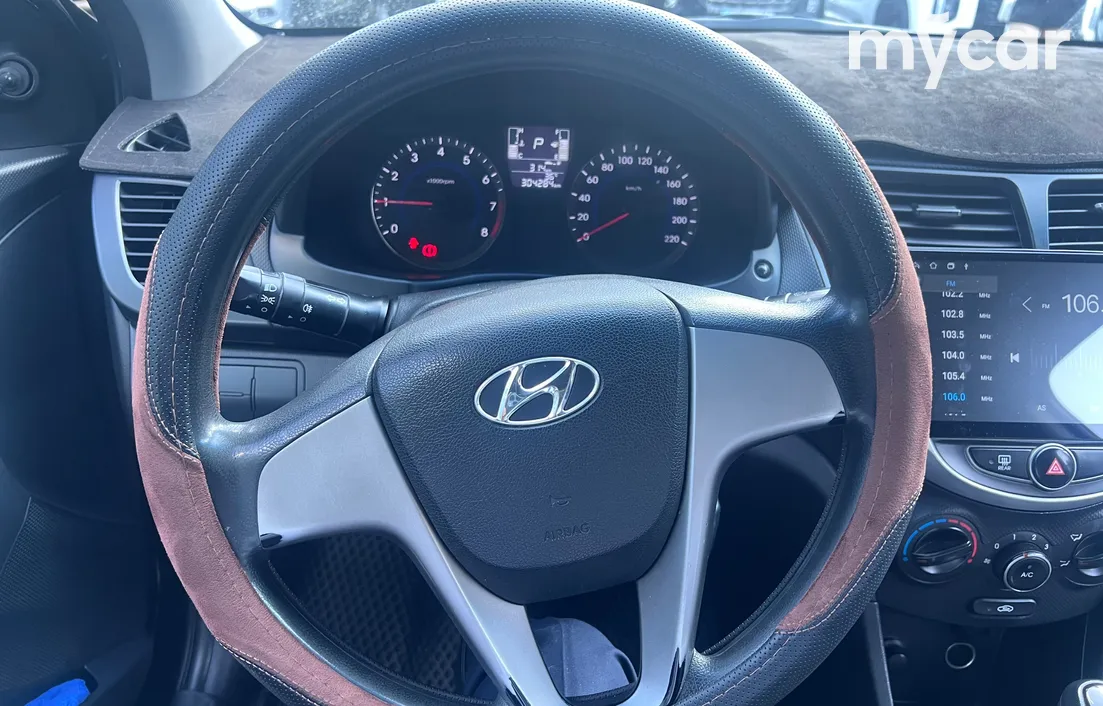Hyundai Accent 2014