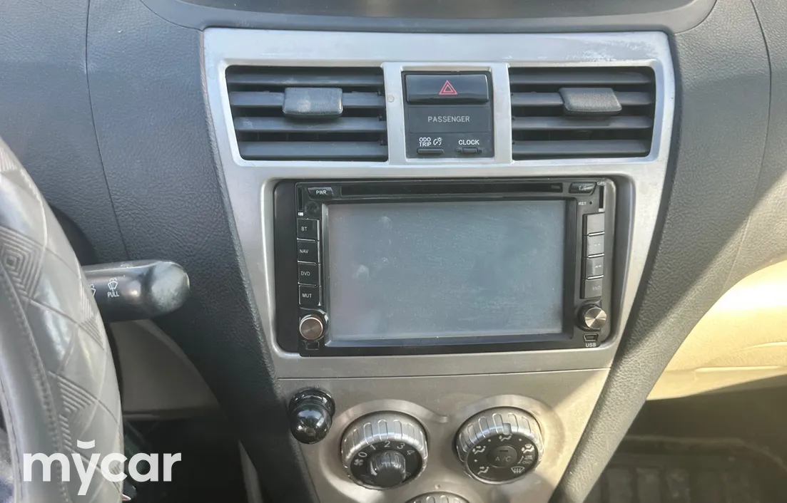 Toyota Yaris 2008
