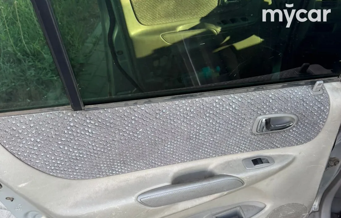 Mazda Premacy 2000