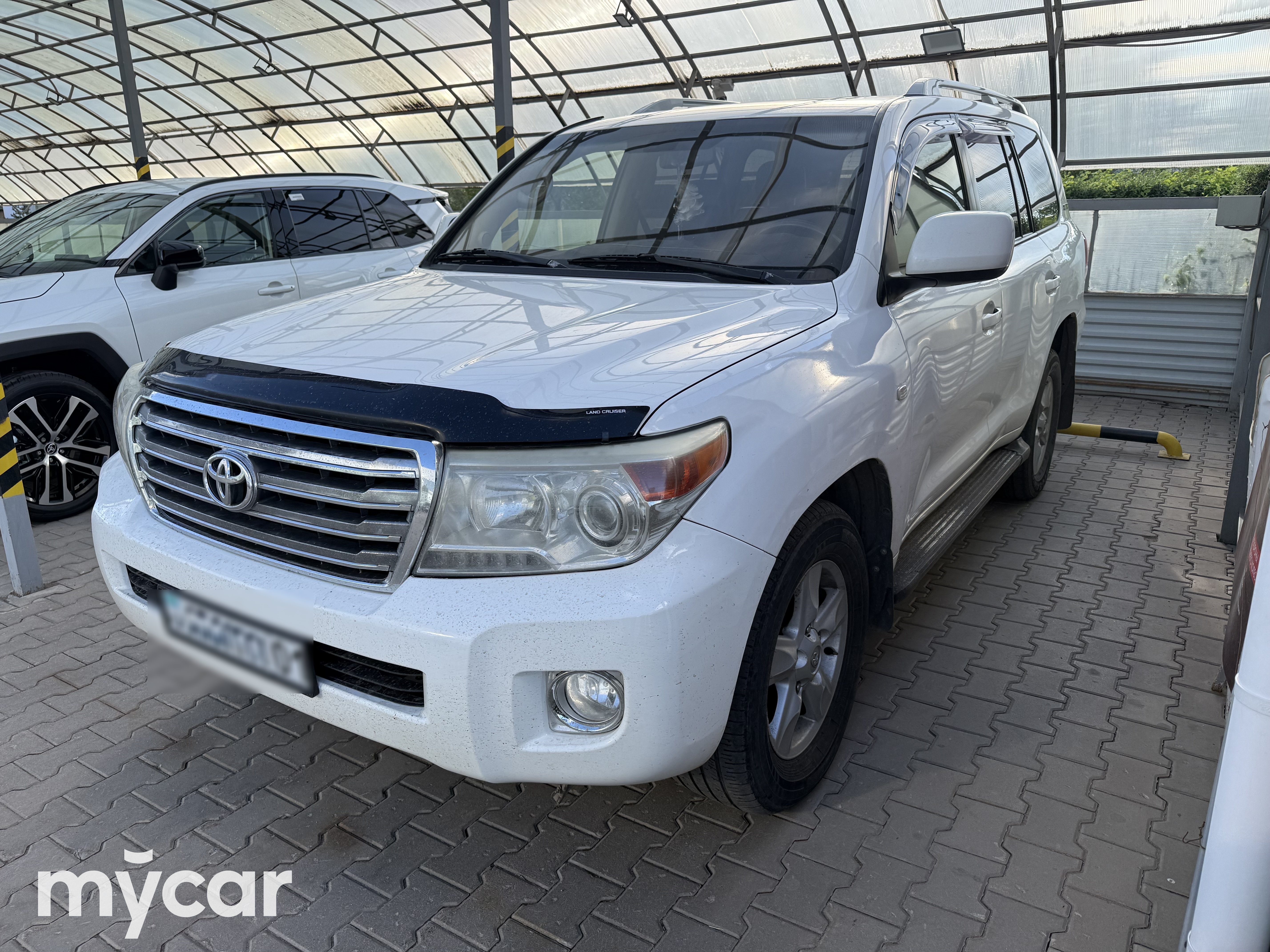 Toyota Land Cruiser 2011