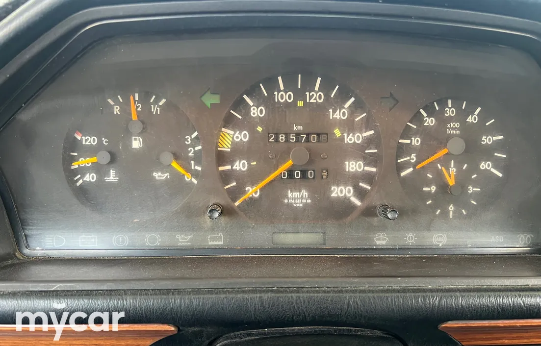 Mercedes-Benz E-Класс 1992