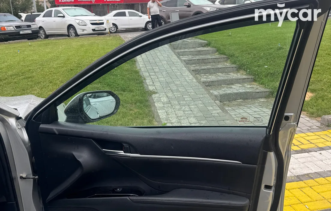 Toyota Camry 2018