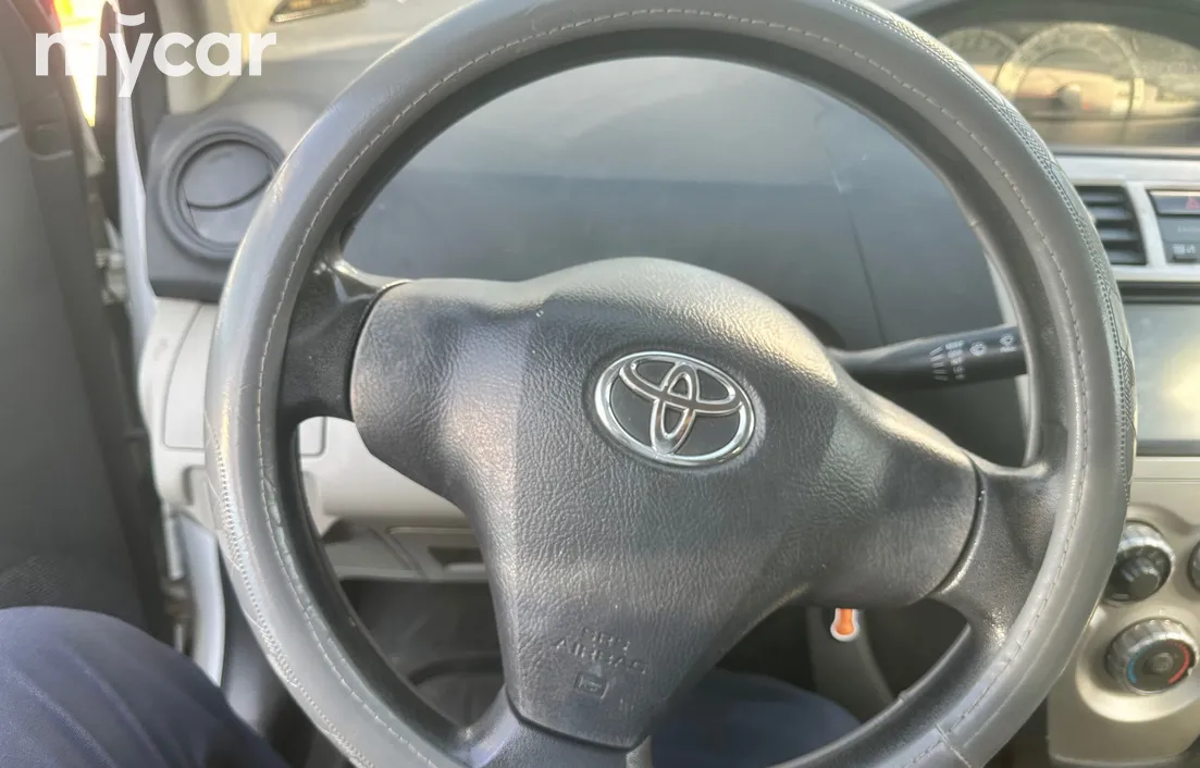 Toyota Yaris 2008