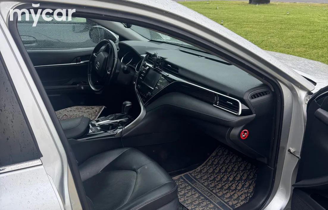 Toyota Camry 2018