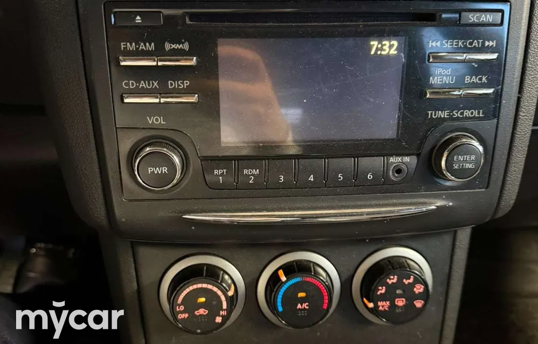 Nissan Rogue 2012