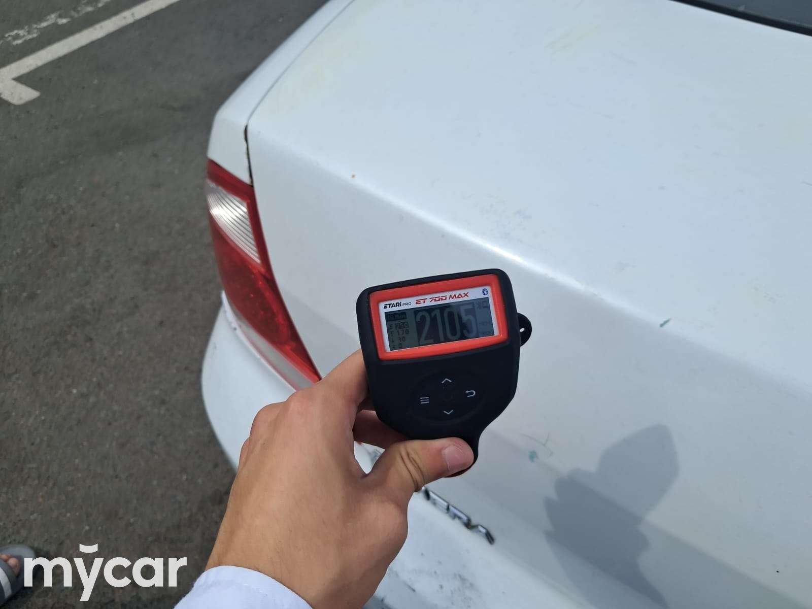 Nissan Almera 2012