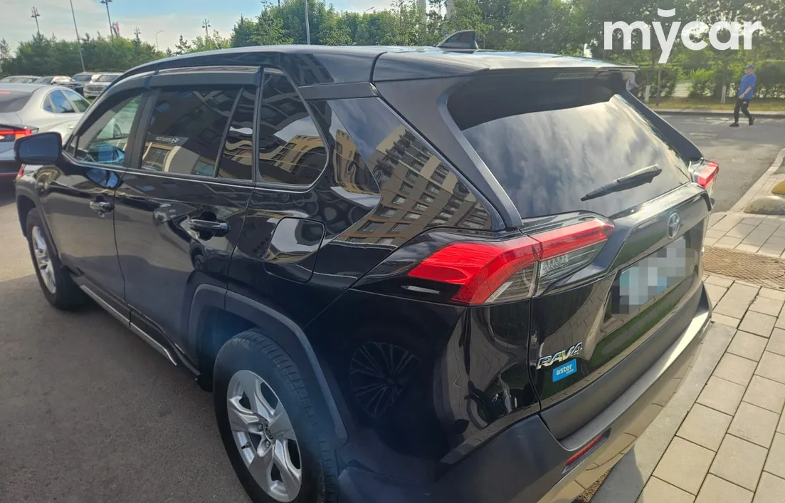 Toyota RAV4 2021