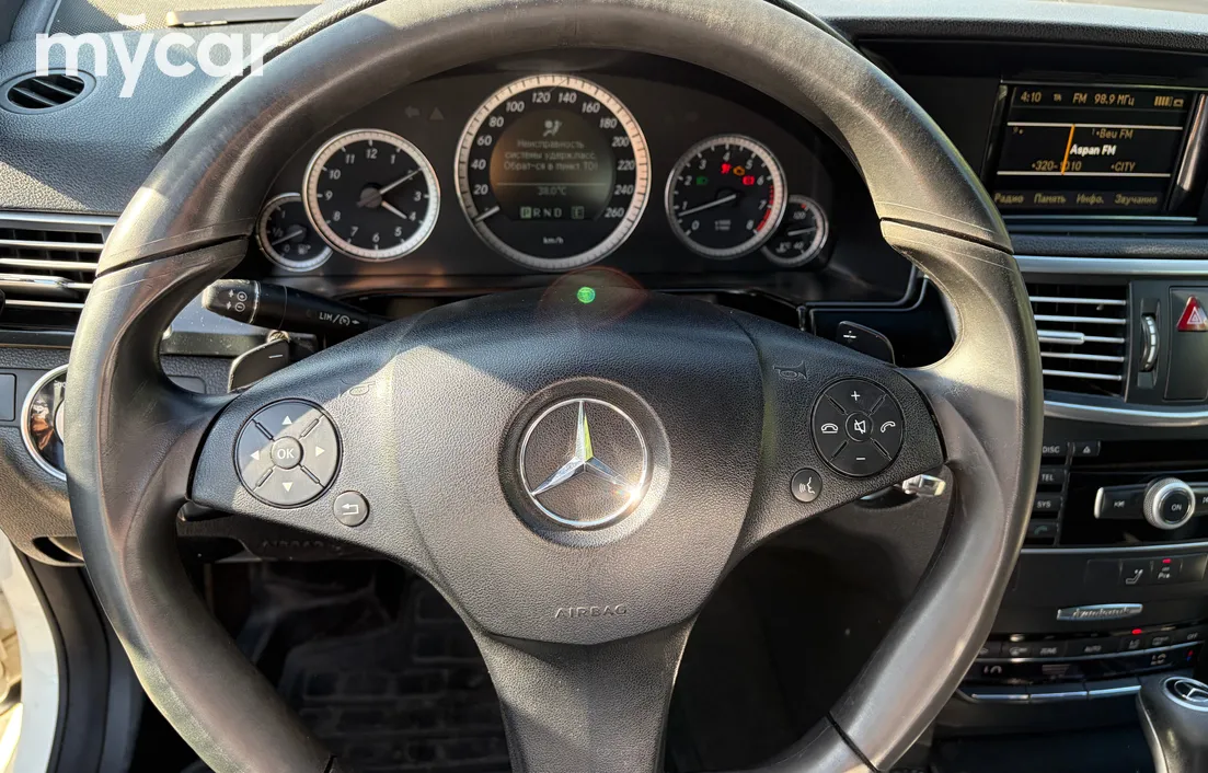 Mercedes-Benz E-Класс 2010