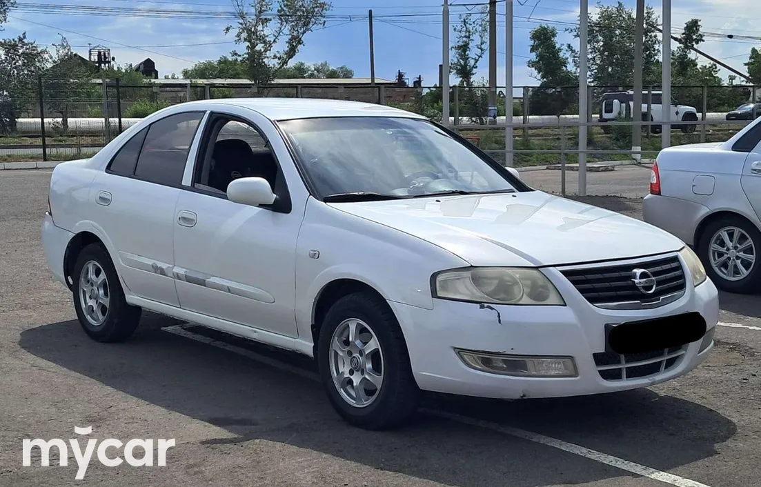 Nissan Almera 2012