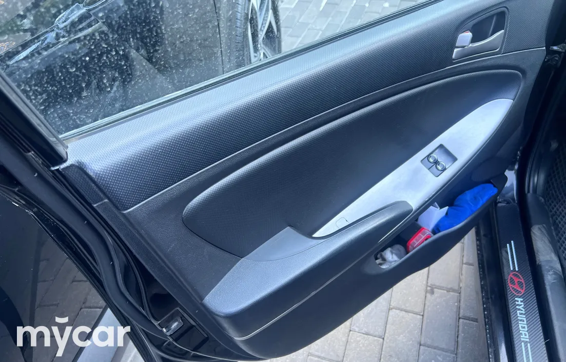 Hyundai Accent 2014