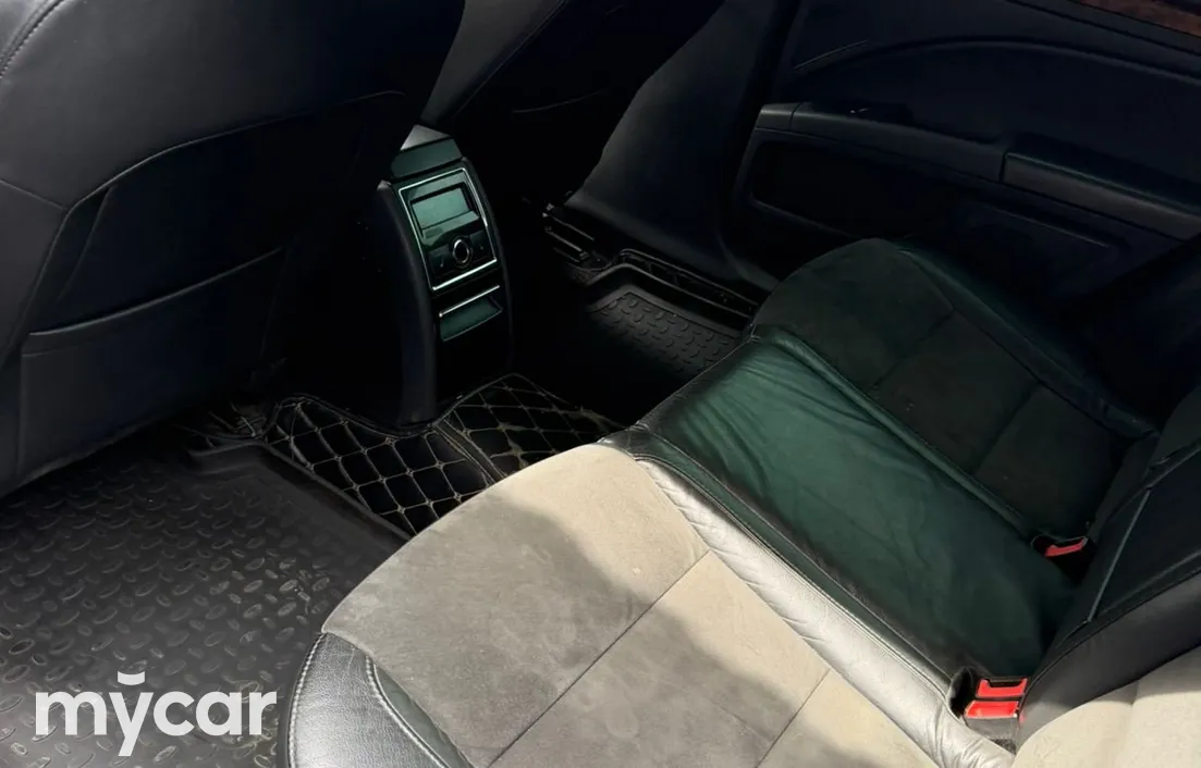 Skoda Superb 2011