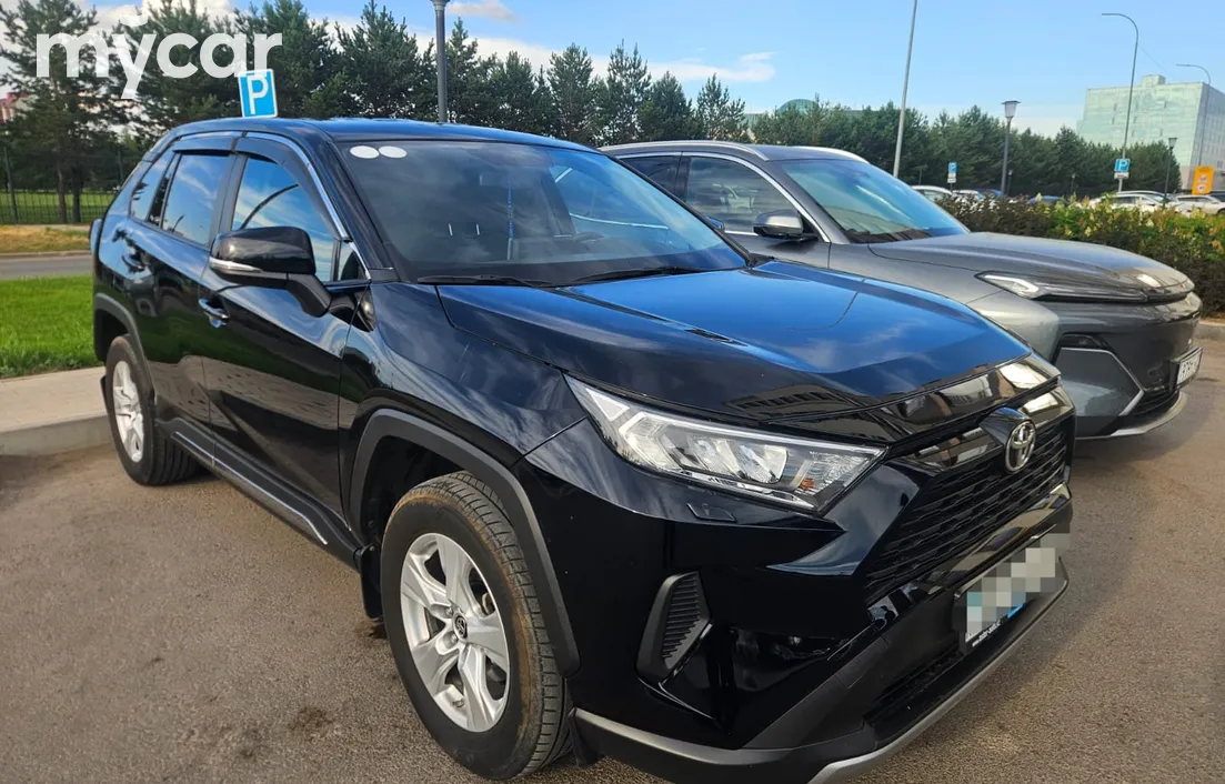 Toyota RAV4 2021