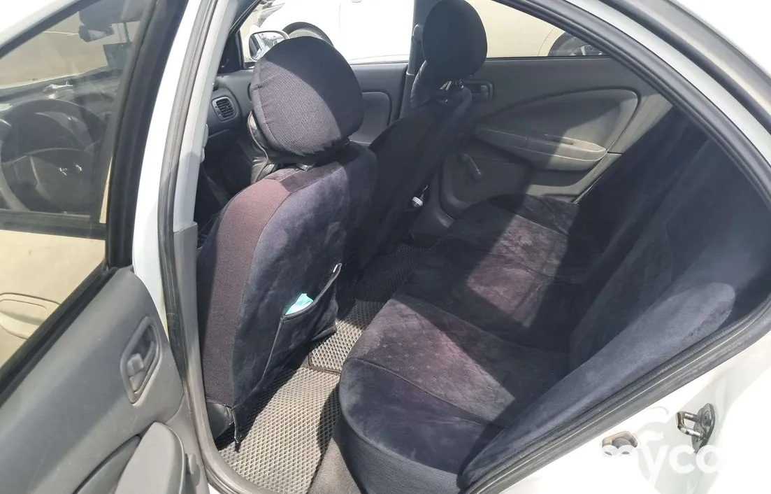 Nissan Almera 2012
